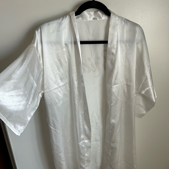 Bride Robe - Picture 2 of 3